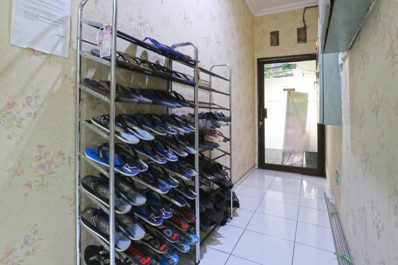 Pondok Backpacker Malang Buitenkant foto